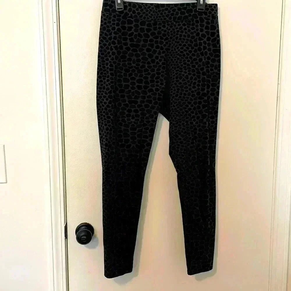 Soft Surroundings Animal Print Black and Grey Leggings M